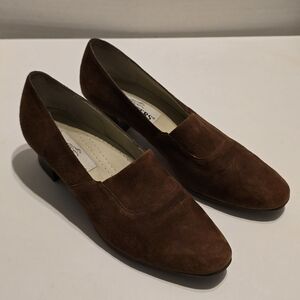 Trotters Chocolate Suede Women's Loafers